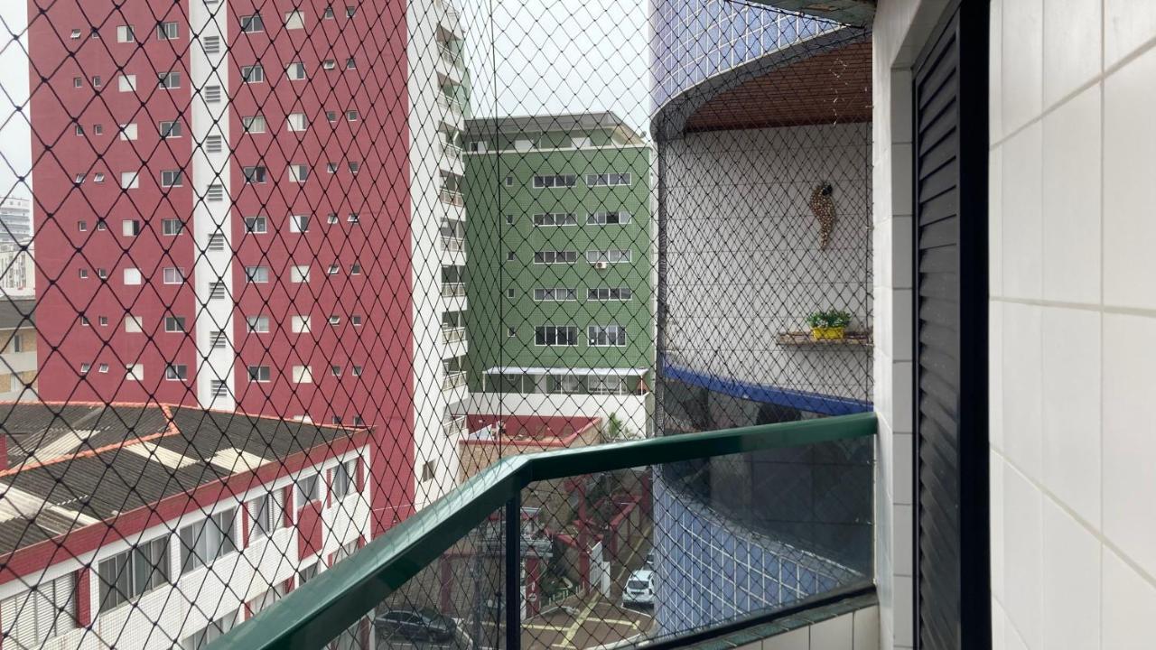 Com 2 Quartos, Wi-fi, 100m Da E Vaga De Garagem Coberta Praia Grande (Santos)
