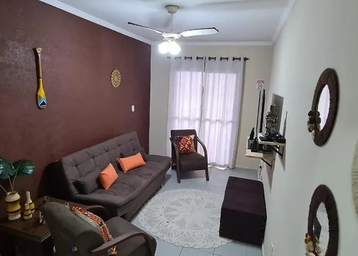 Apartamento Com 2 Quartos, Wi-Fi, 100M Da Praia E Vaga De Garagem Coberta