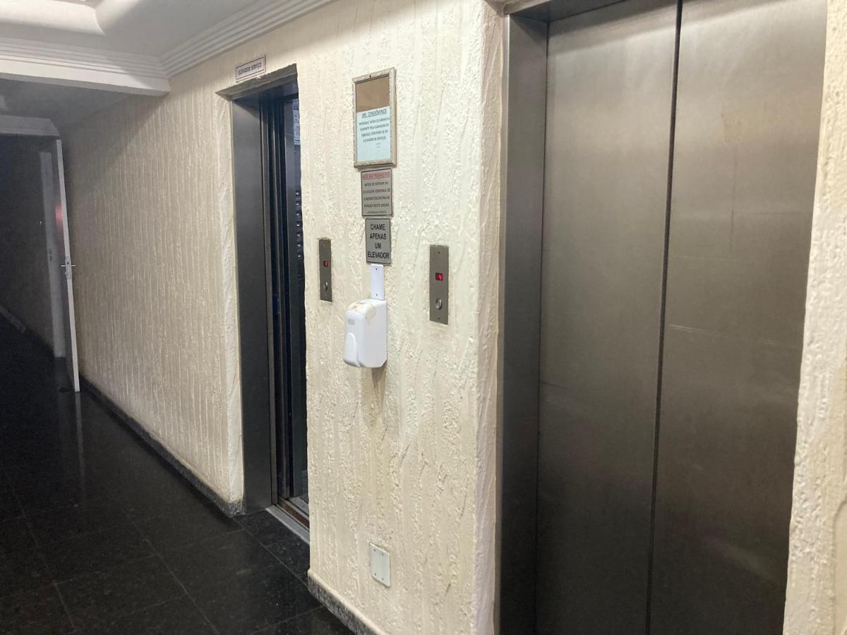Com 2 Quartos, Wi-fi, 100m Da E Vaga De Garagem Coberta
