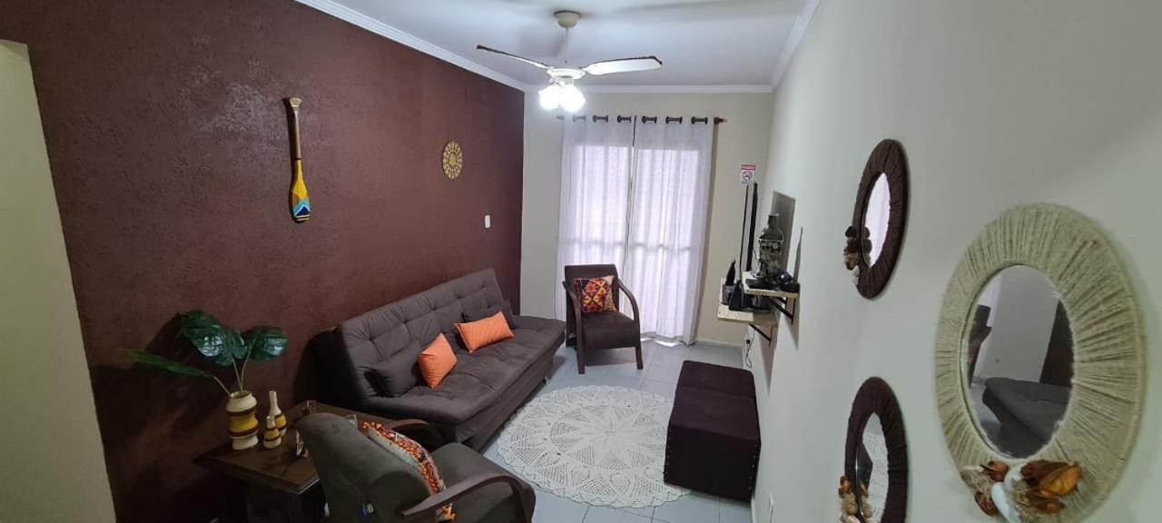 Apartment Com 2 Quartos, Wi-fi, 100m Da E Vaga De Garagem Coberta