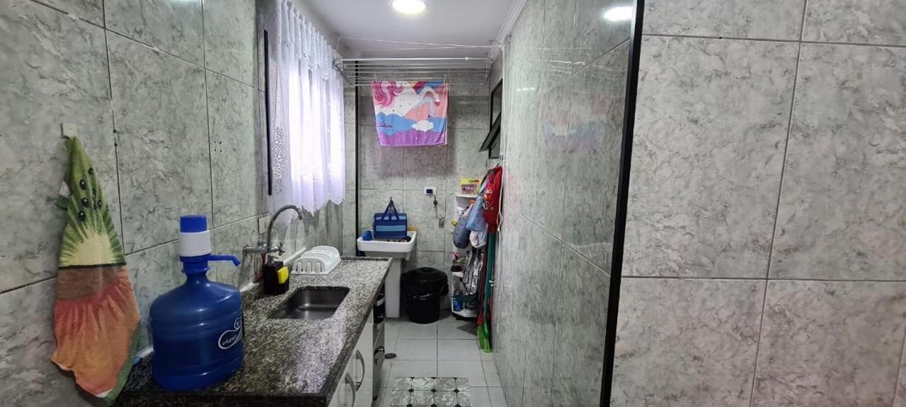 Com 2 Quartos, Wi-fi, 100m Da E Vaga De Garagem Coberta *