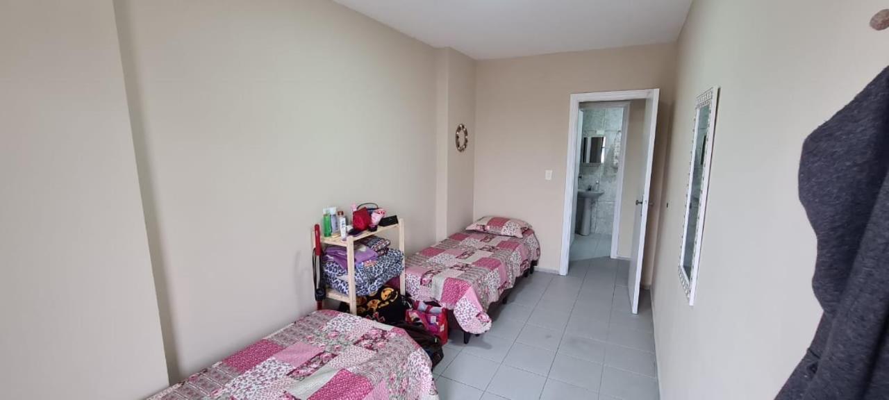 Apartment Com 2 Quartos, Wi-fi, 100m Da E Vaga De Garagem Coberta