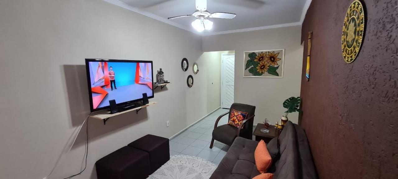 Apartment Com 2 Quartos, Wi-fi, 100m Da E Vaga De Garagem Coberta