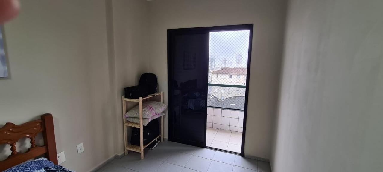 Com 2 Quartos, Wi-fi, 100m Da E Vaga De Garagem Coberta * Praia Grande (Santos)