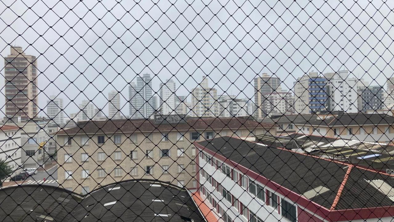 Com 2 Quartos, Wi-fi, 100m Da E Vaga De Garagem Coberta
