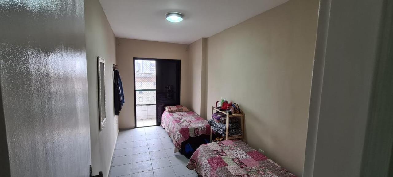 Com 2 Quartos, Wi-fi, 100m Da E Vaga De Garagem Coberta Apartment Praia Grande (Santos)